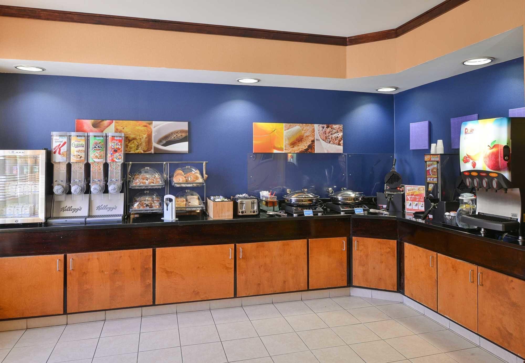 Fairfield Inn And Suites Charleston North/University Area Норт-Чарлстон Екстер'єр фото