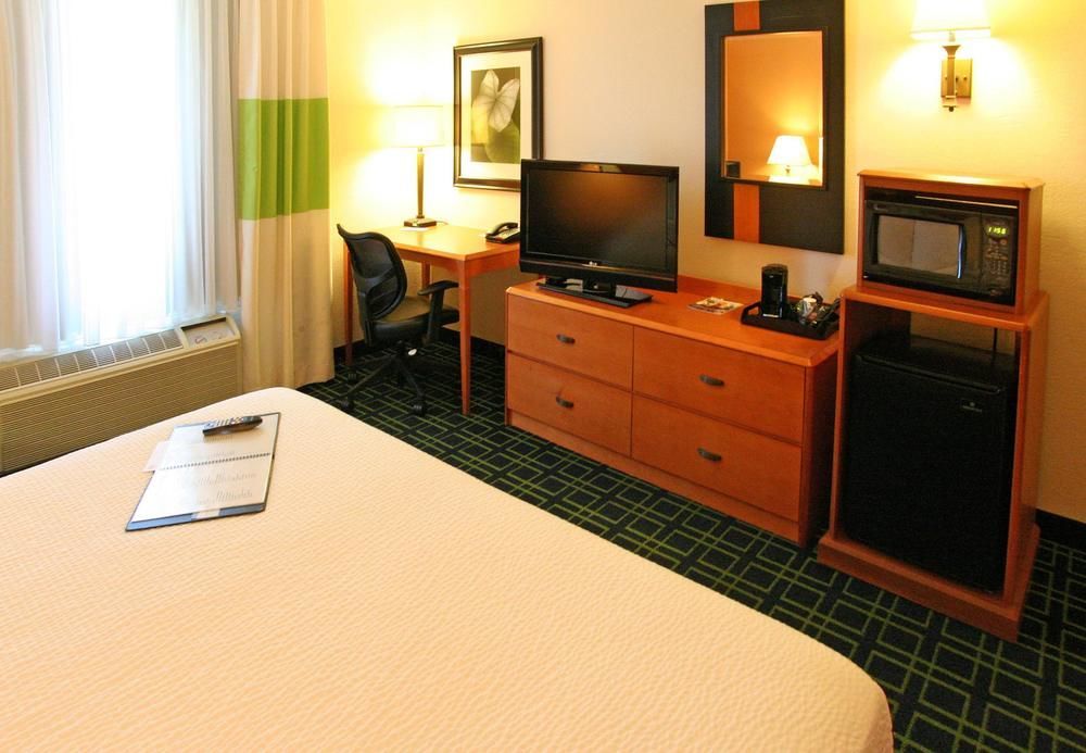 Fairfield Inn And Suites Charleston North/University Area Норт-Чарлстон Екстер'єр фото