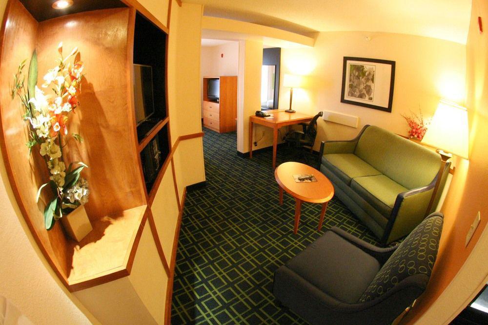 Fairfield Inn And Suites Charleston North/University Area Норт-Чарлстон Екстер'єр фото