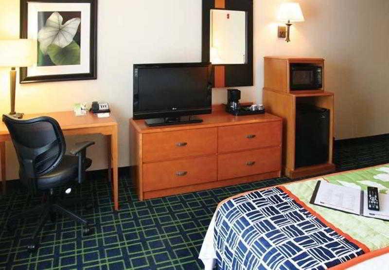 Fairfield Inn And Suites Charleston North/University Area Норт-Чарлстон Номер фото